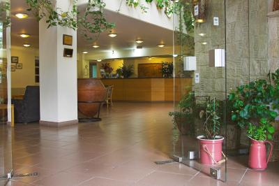 Pendeli Hotel Платрес Екстериор снимка