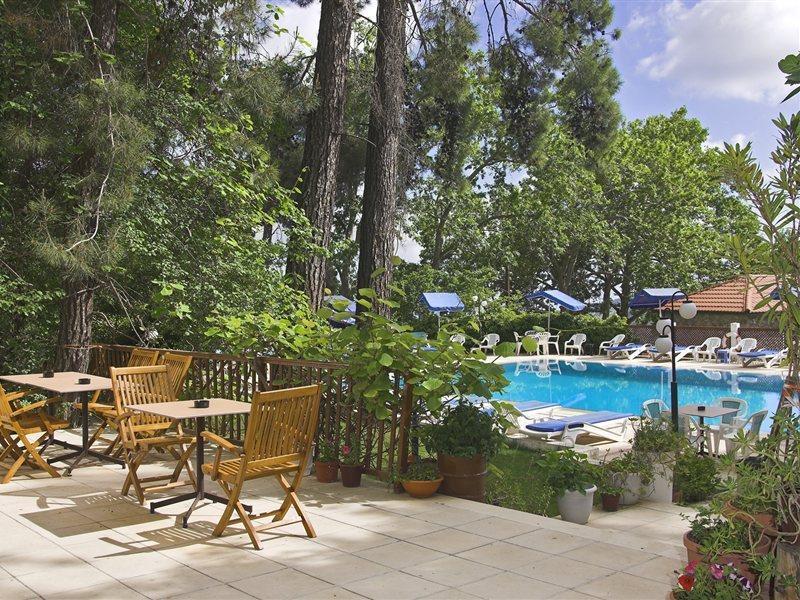Pendeli Hotel Платрес Екстериор снимка