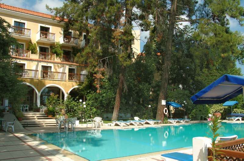 Pendeli Hotel Платрес Екстериор снимка